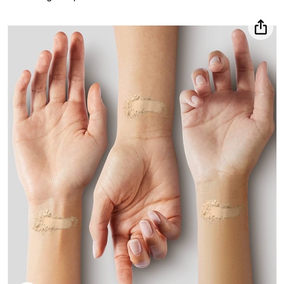 COVERGIRL - Outlast All-Day Ultimate Finish 3-in-1 Foundation in “Creamy Beige” - Picture 4 of 8